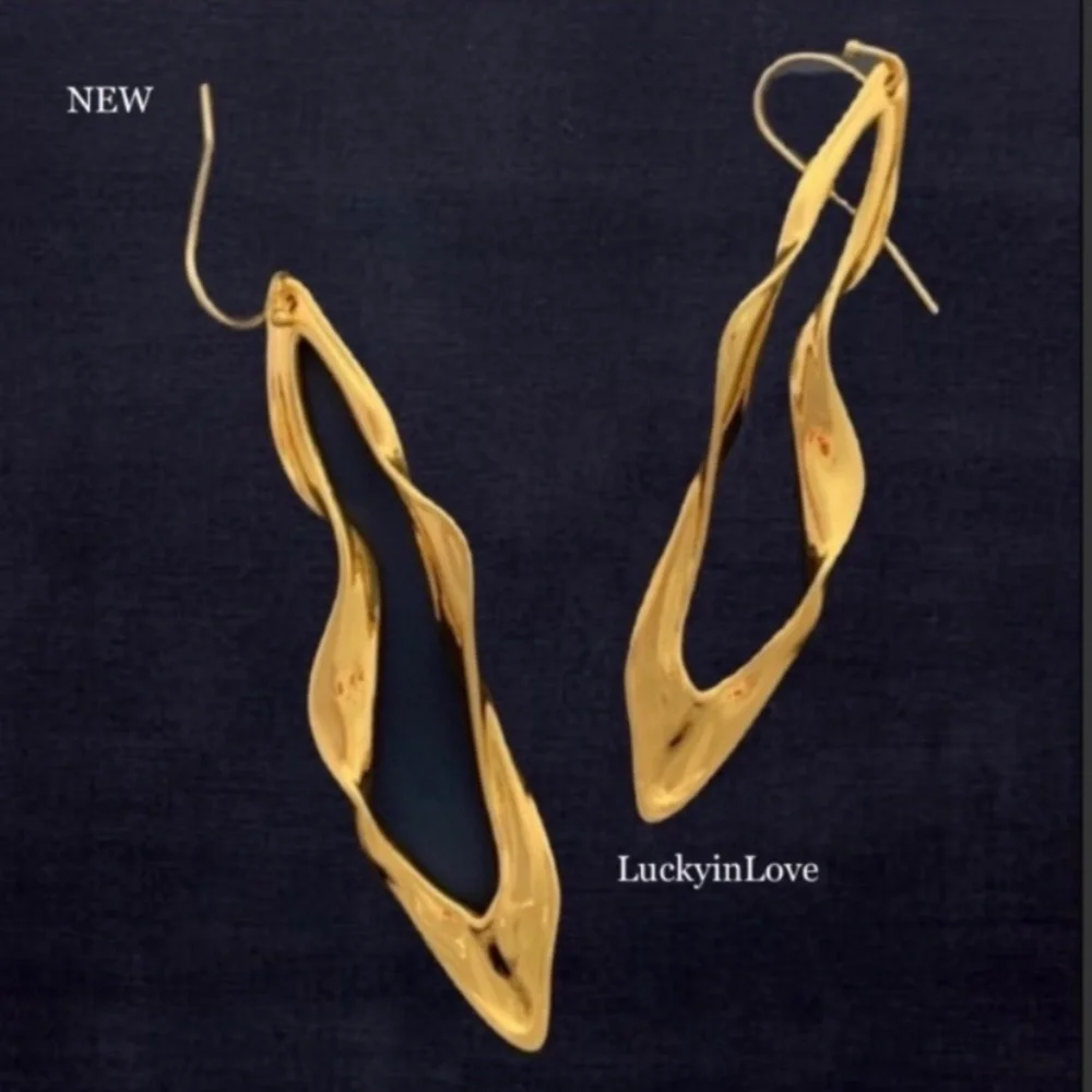ALEXIS BITTAR • Gold Light Sculpted Linear Svelte Crumpled  Hoop Drop Earrings